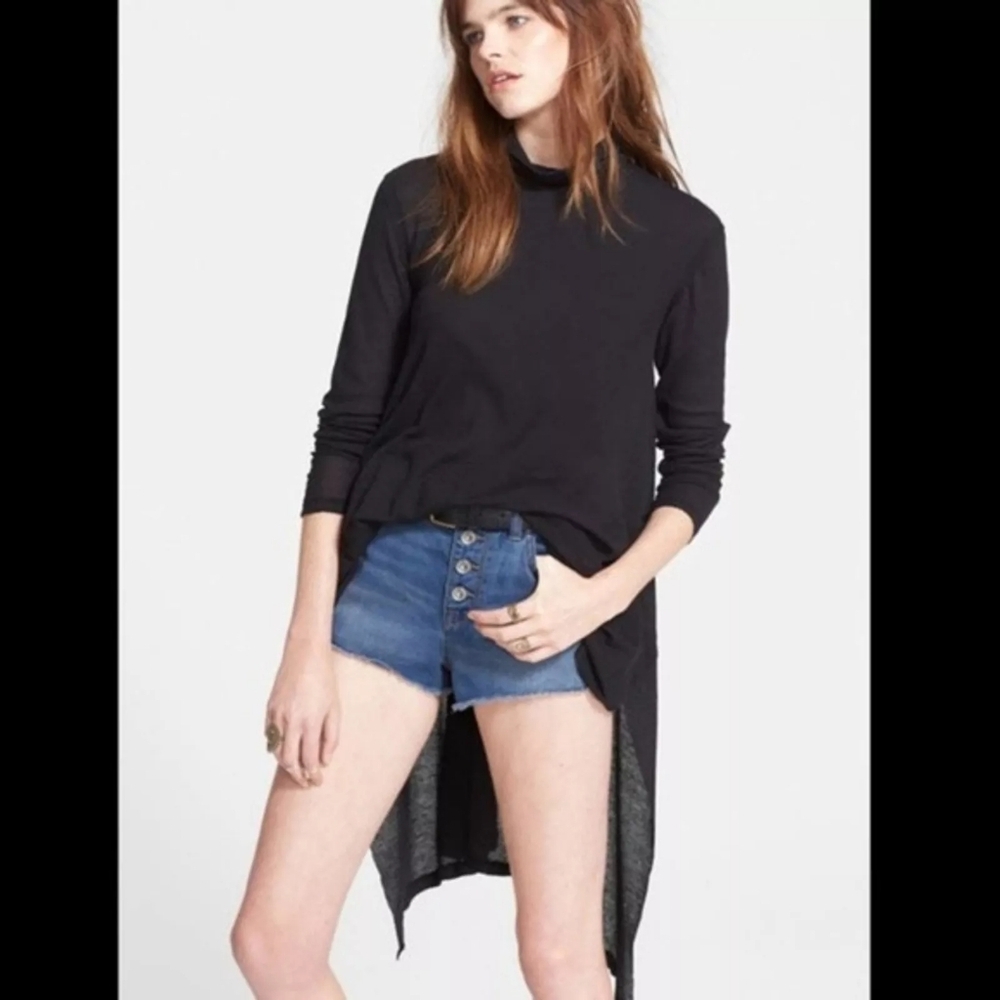 Free People Black Long Sleeve Asymmetrical Hem Blouse Size S